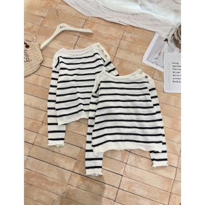 Áo len rộng dáng croptop nữ mix chân váy chữ A