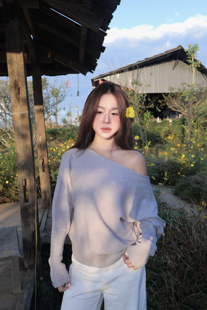 Áo len nữ trễ vai phong cách Hàn Quốc