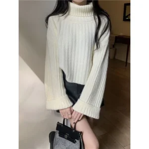 áo len cổ lọ phối với gì